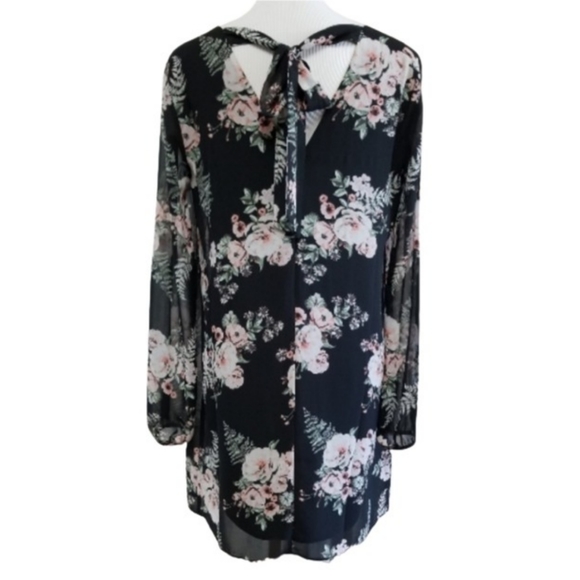 🆕️⬇️BCBGeneration Sexy Boho Floral Shift Dress - Picture 6 of 8